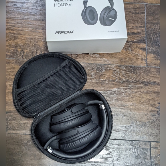 Mpow H5 wireless noise cancelling headphones - Picture 7 of 8